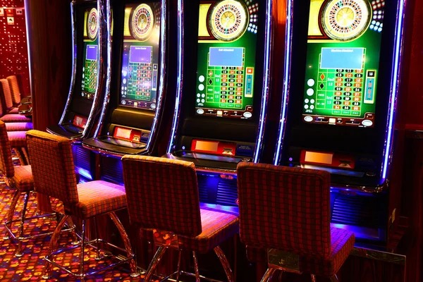 Betting interface with game information Lucky Twins betting interface